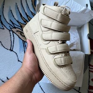 Billie Eilish Air Force 1’s